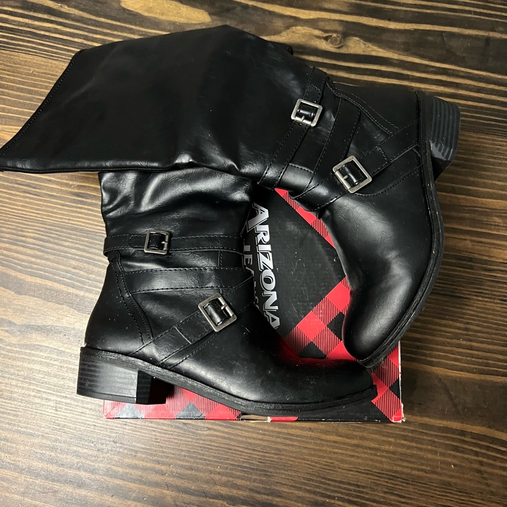 Arizona Jean Company Black Heeled Boots